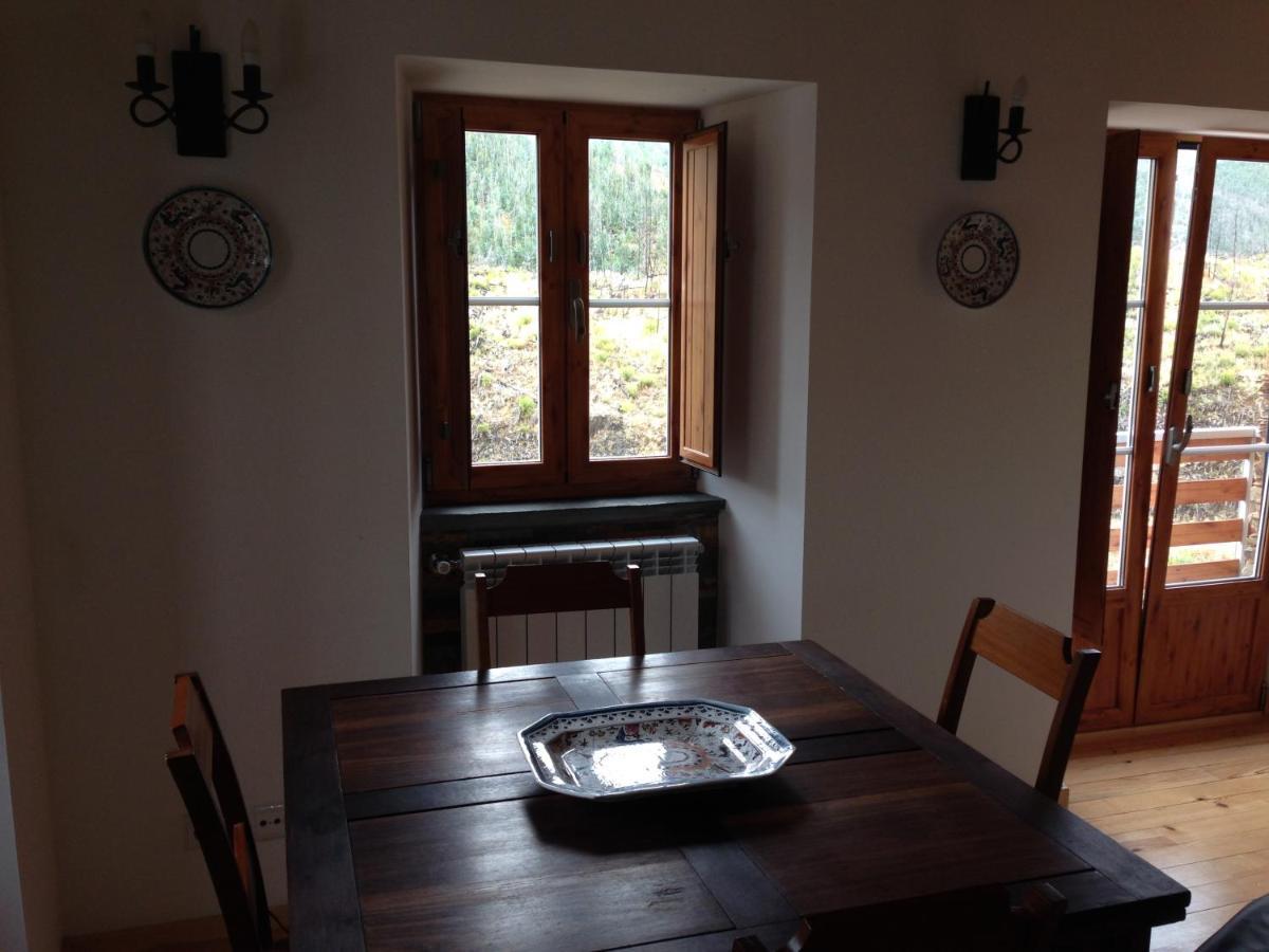 Casas Do Sinhel Guest House Cha de Alvares Ngoại thất bức ảnh